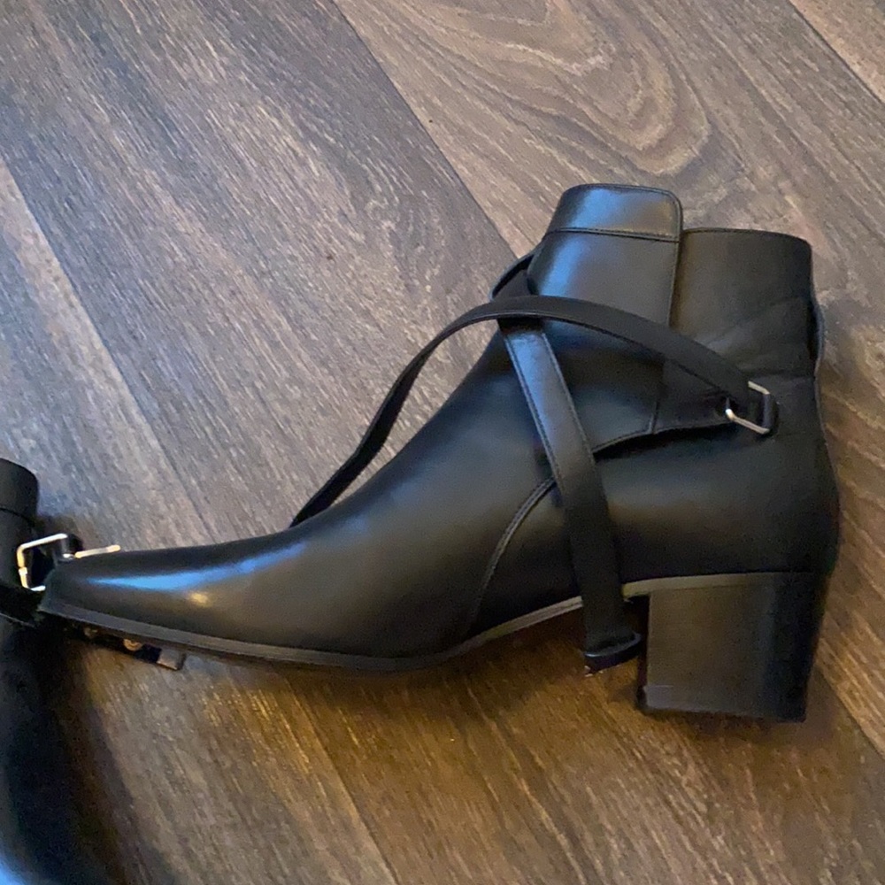 Saint Laurent Black Boots With Heel - Picture 9 of 14